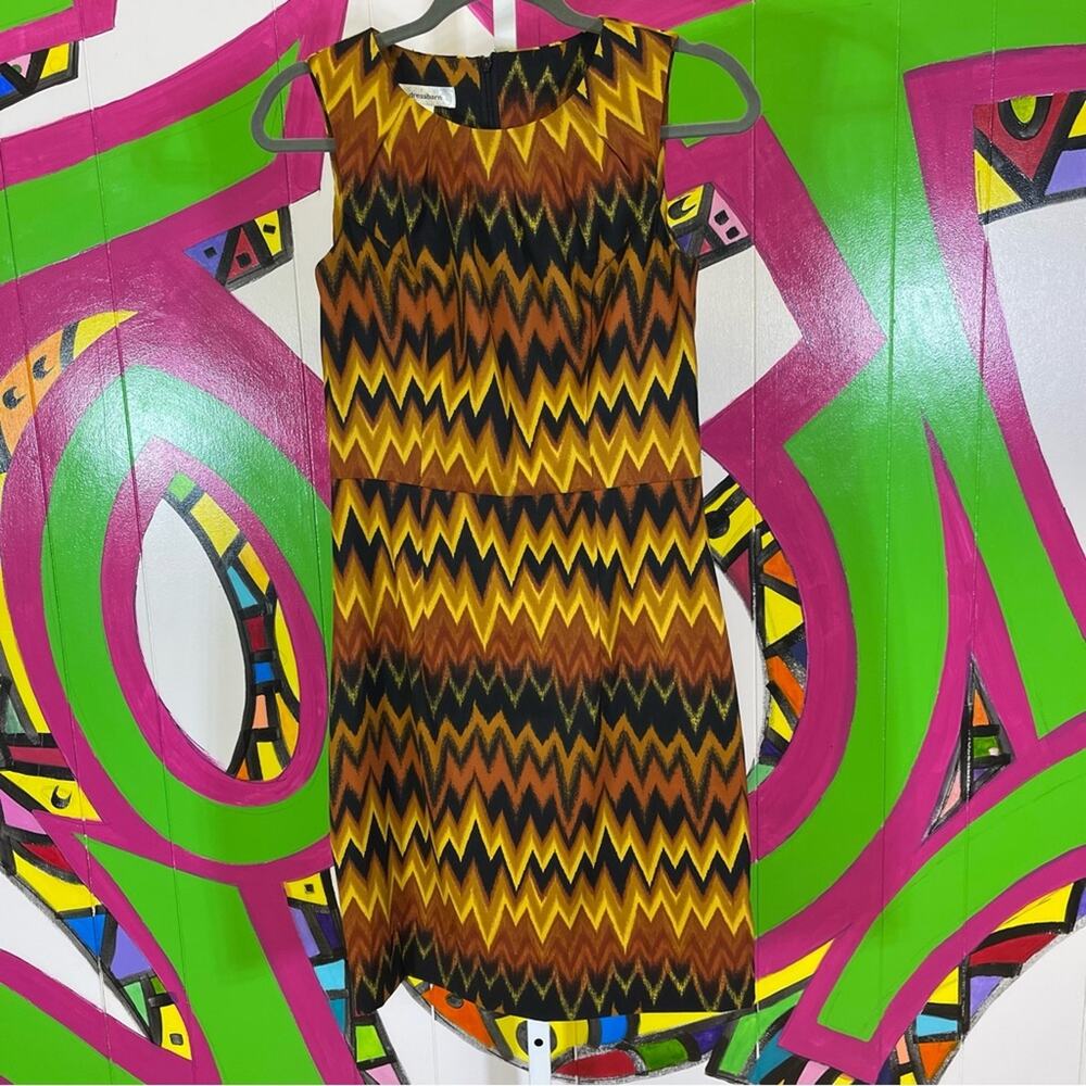 Dress Barn, Chevron Sleeveless Professional Dress. Size 4. Excellent condition!